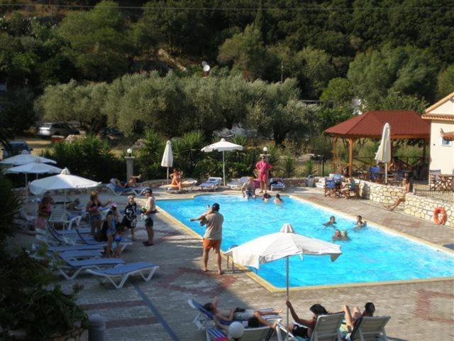 Hotel Nostos Frikes المظهر الخارجي الصورة