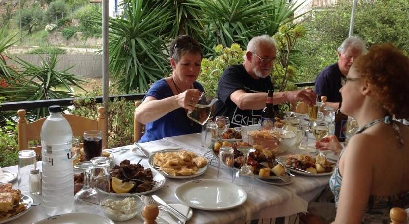 Hotel Nostos Frikes المظهر الخارجي الصورة
